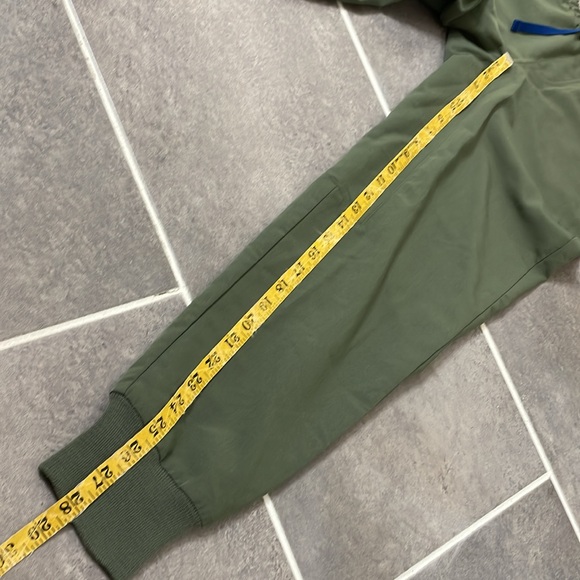 FIGS Tansen Jogger Scrub Pants size Small Short - Picture 6 of 11